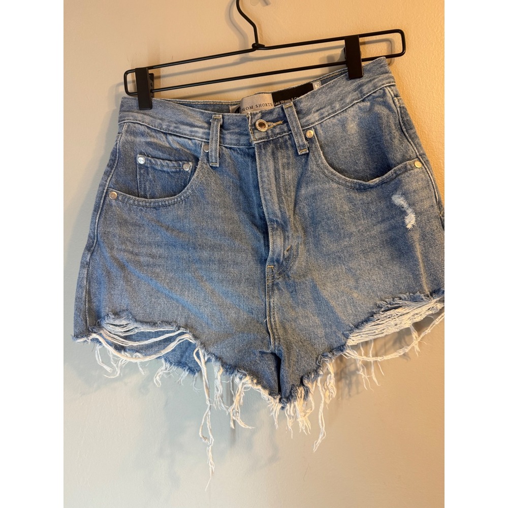 Levis SilverTab Mom Shorts Women 26 Blue Denim High Rise Distressed 90s inspired